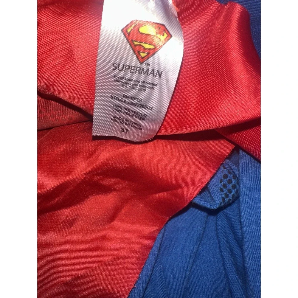 DC Comics Superman Halloween Costume/ Pajamas One Piece With Attached Cape Sz 3T
